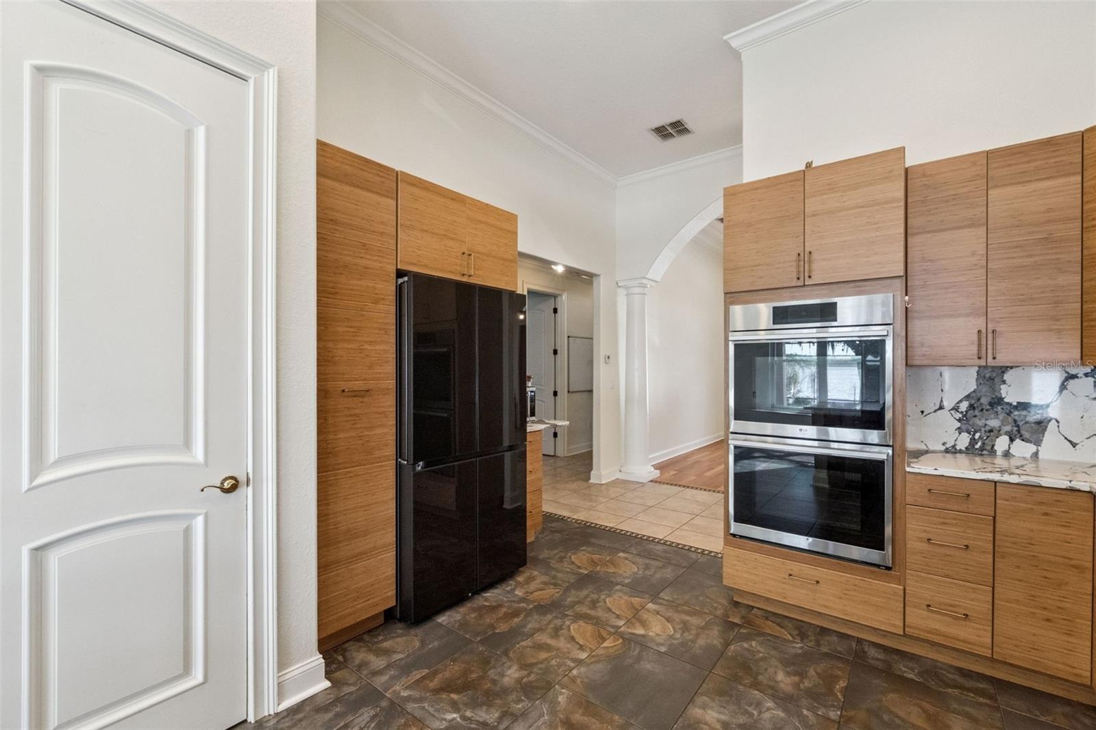 Image 15 of 66 For 6358 Oak Shore Drive