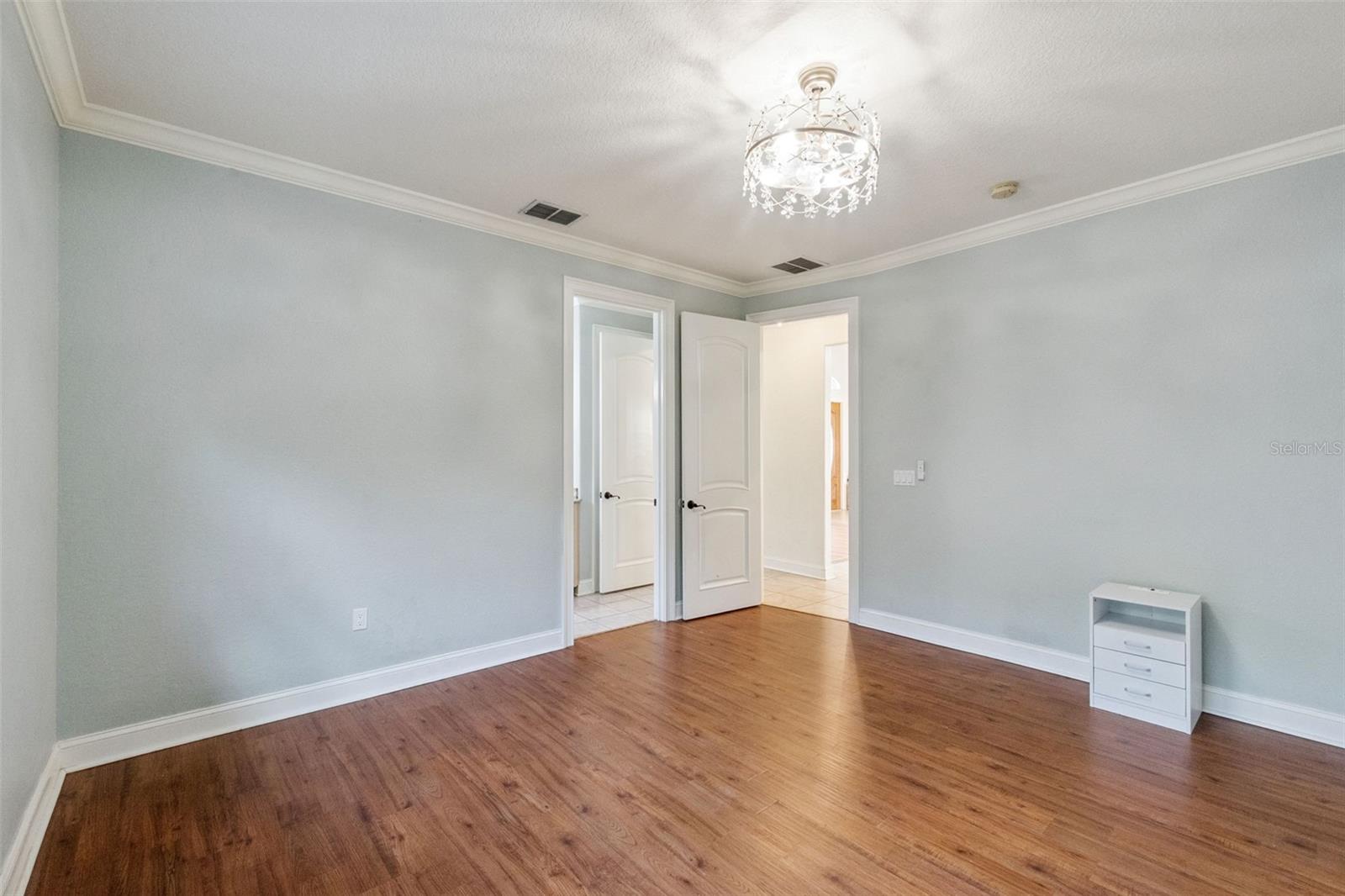 Image 23 of 66 For 6358 Oak Shore Drive