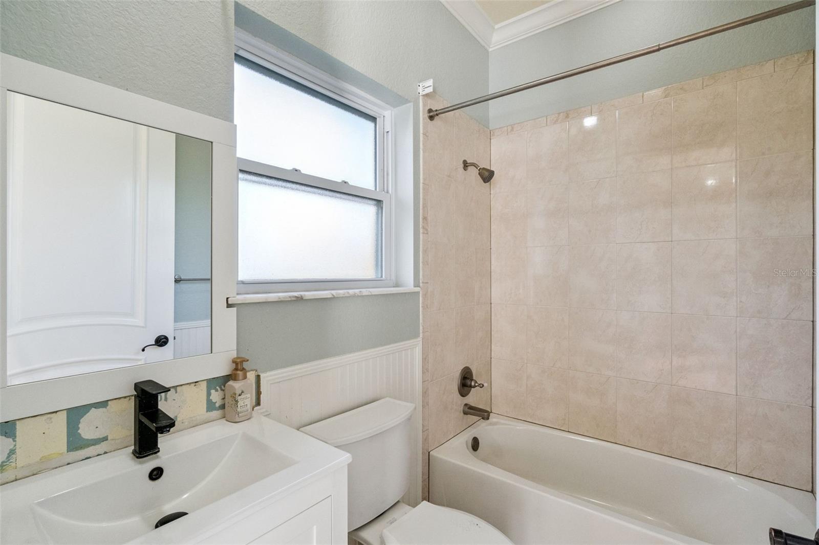 Image 34 of 66 For 6358 Oak Shore Drive