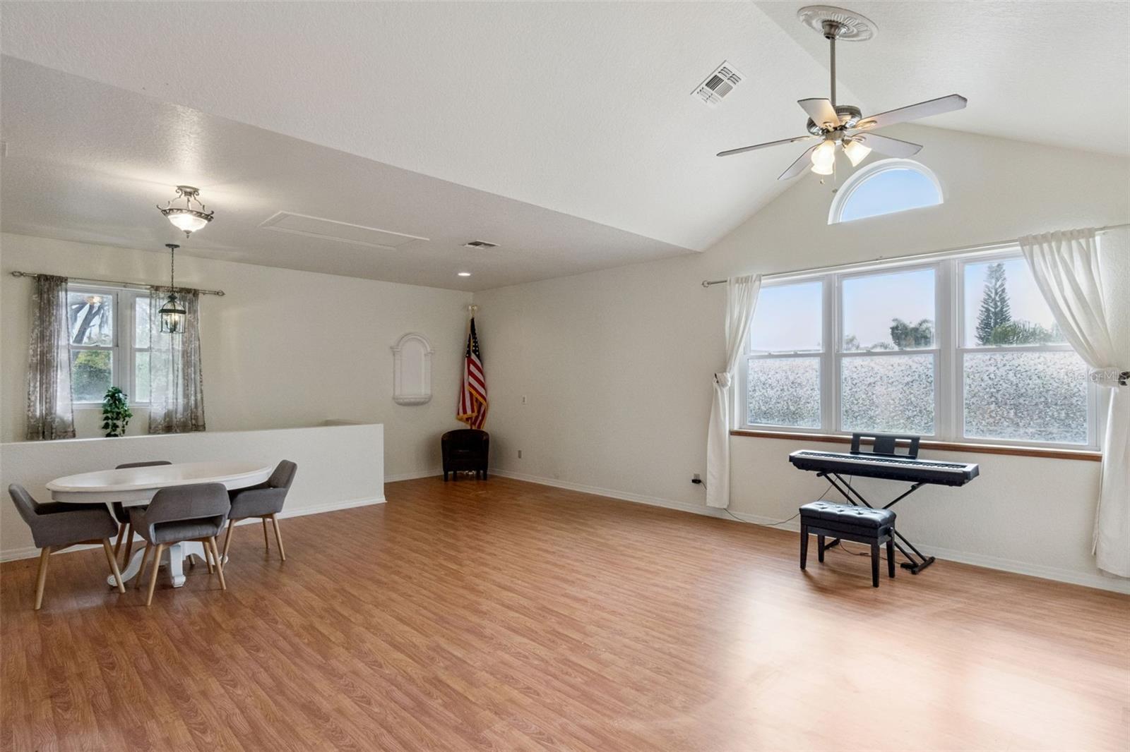 Image 37 of 66 For 6358 Oak Shore Drive