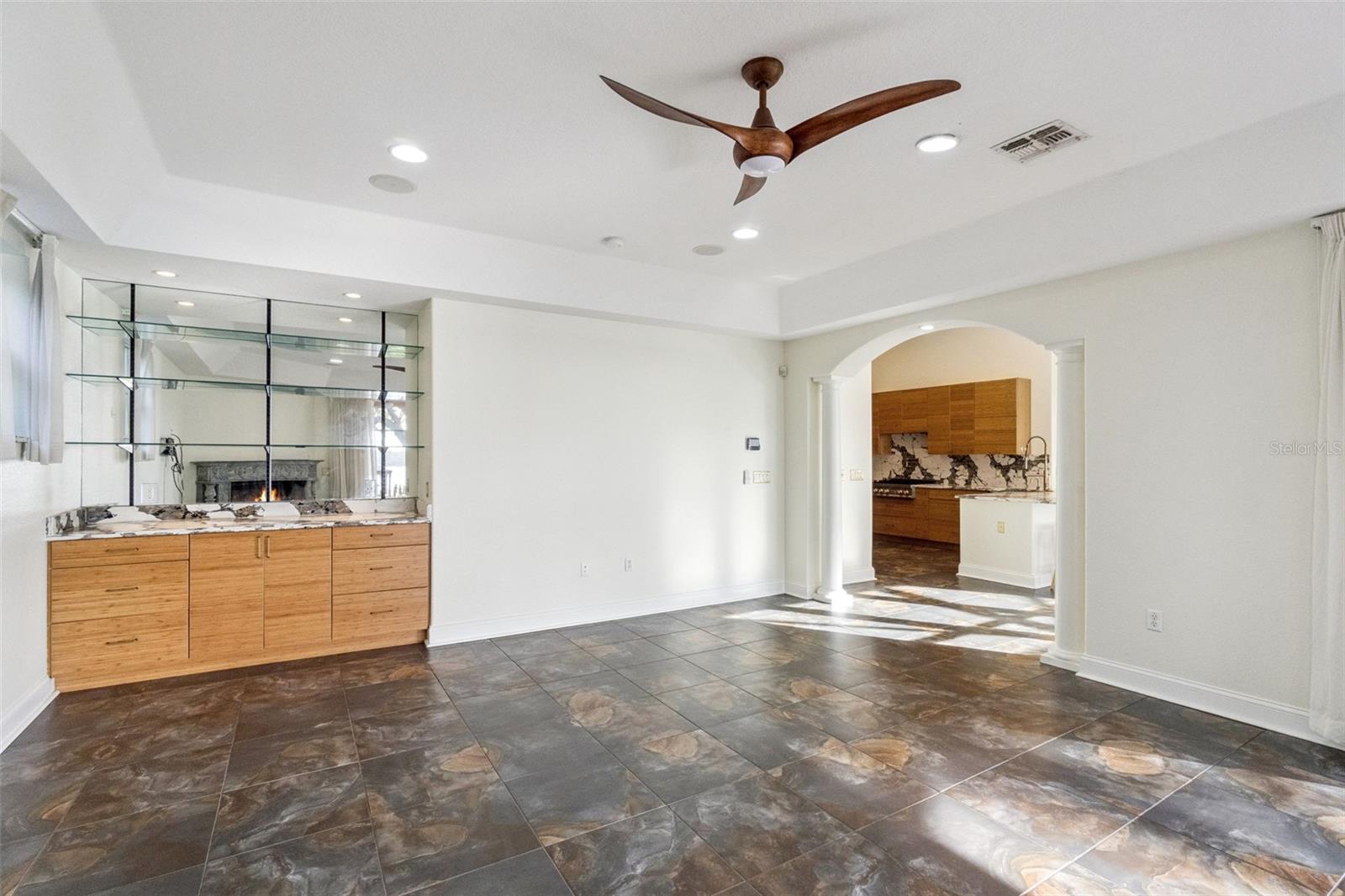 Image 7 of 66 For 6358 Oak Shore Drive