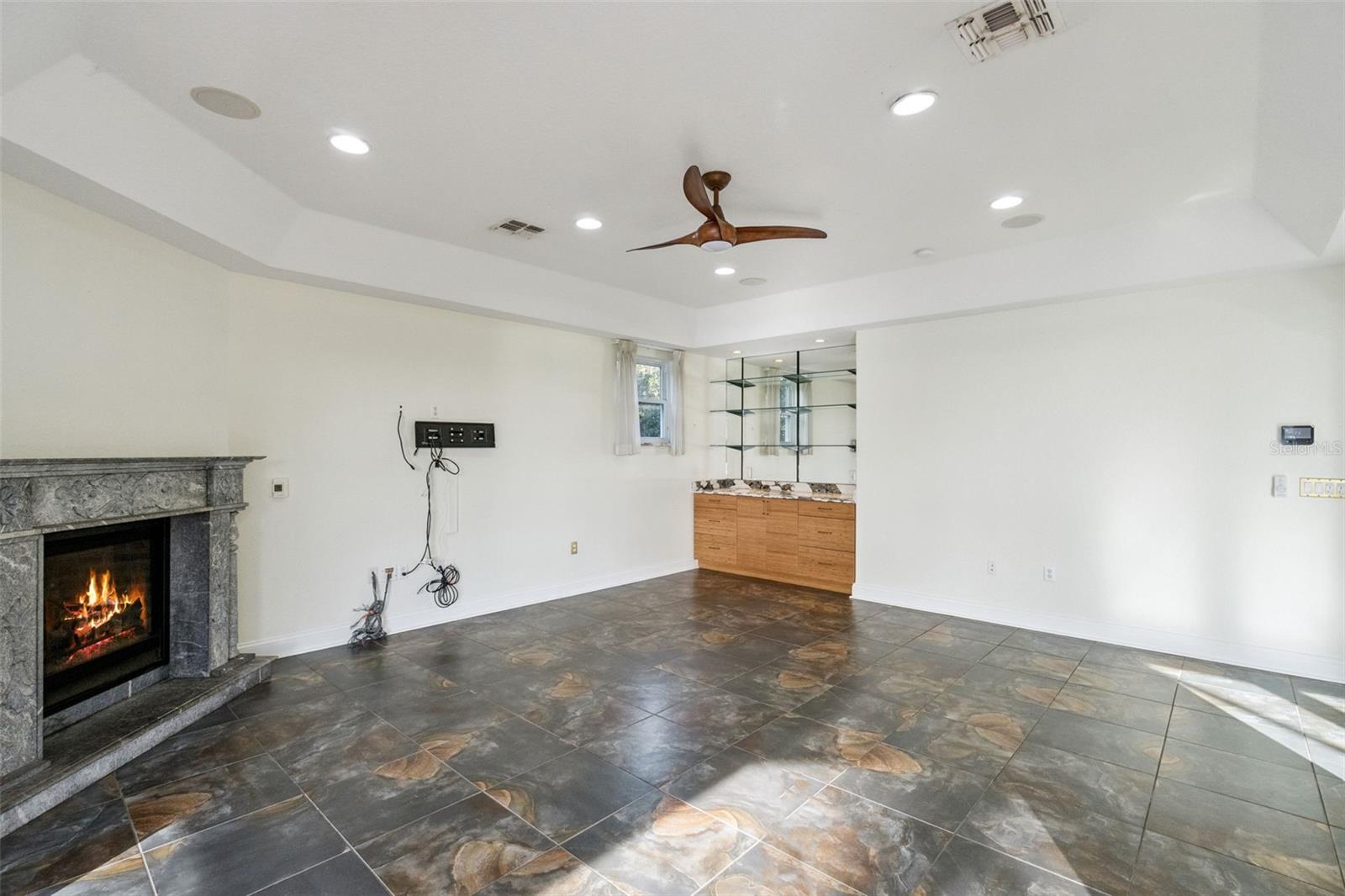 Image 8 of 66 For 6358 Oak Shore Drive