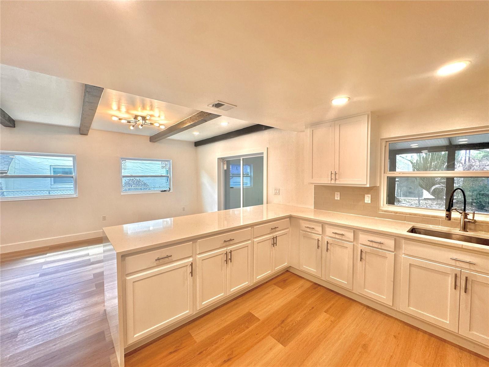 Image 6 of 16 For 14 Glendale Drive