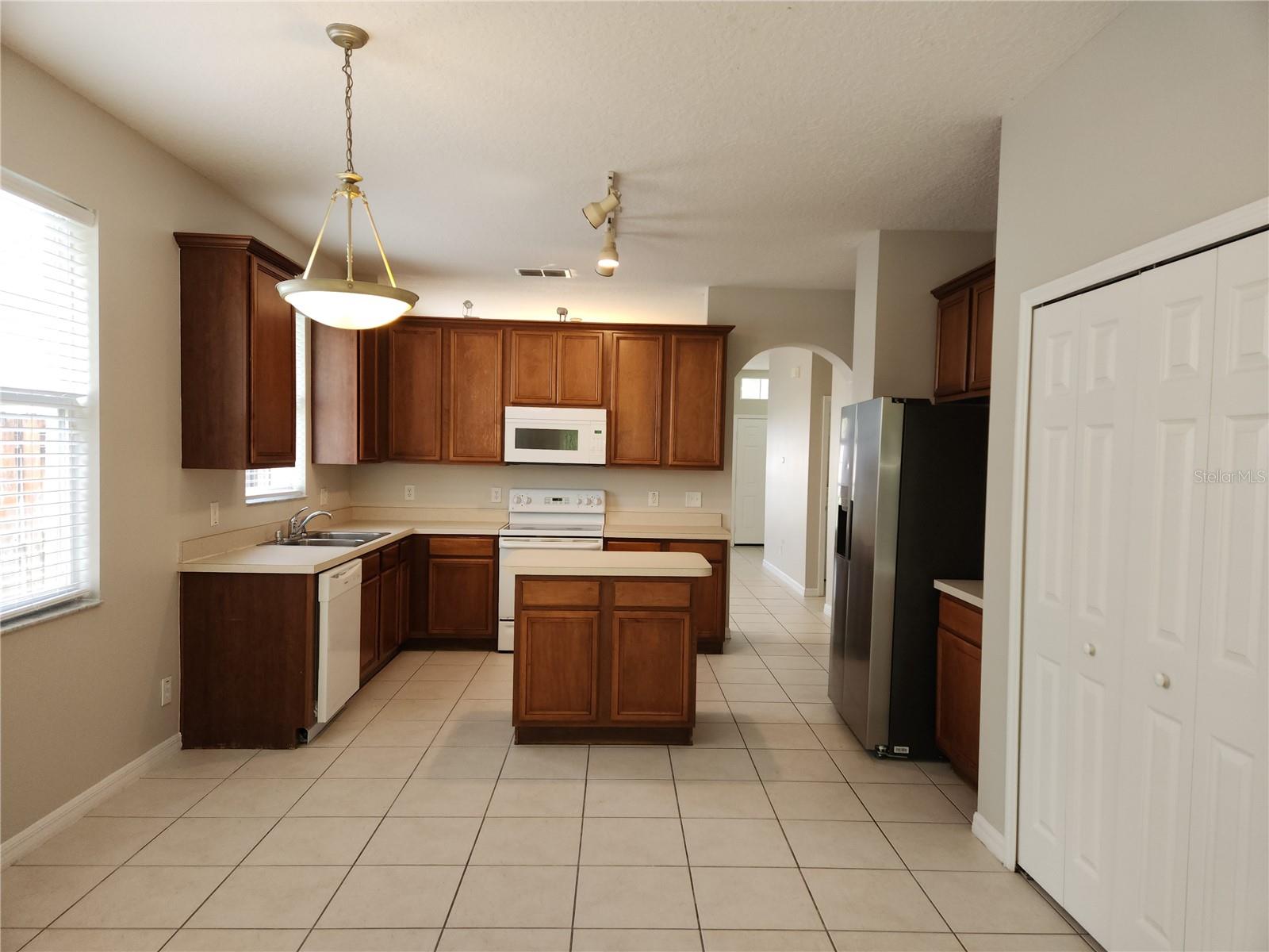 Image 6 of 28 For 9918 Bennington Chase Drive