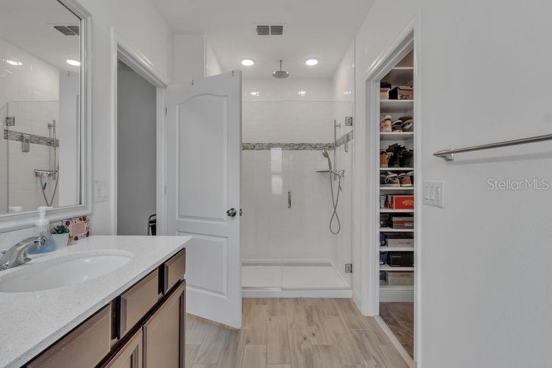 Image 20 of 38 For 187 Hydra Way