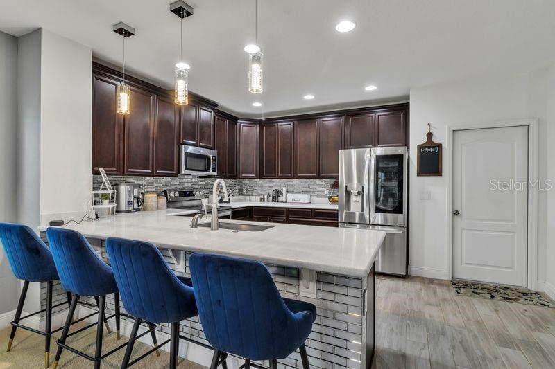 Image 5 of 38 For 187 Hydra Way