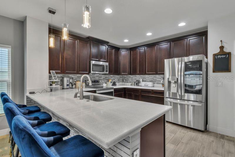 Image 6 of 38 For 187 Hydra Way