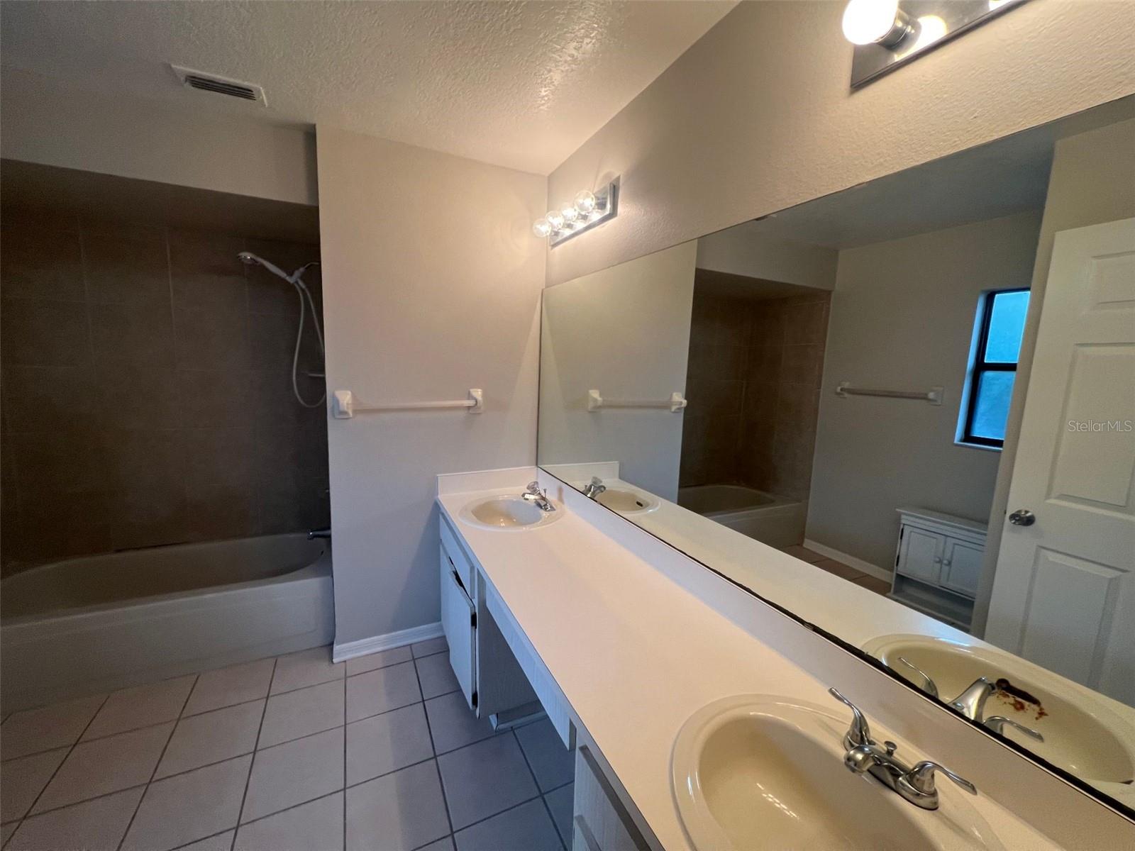 Image 10 of 15 For 512 Finch Court