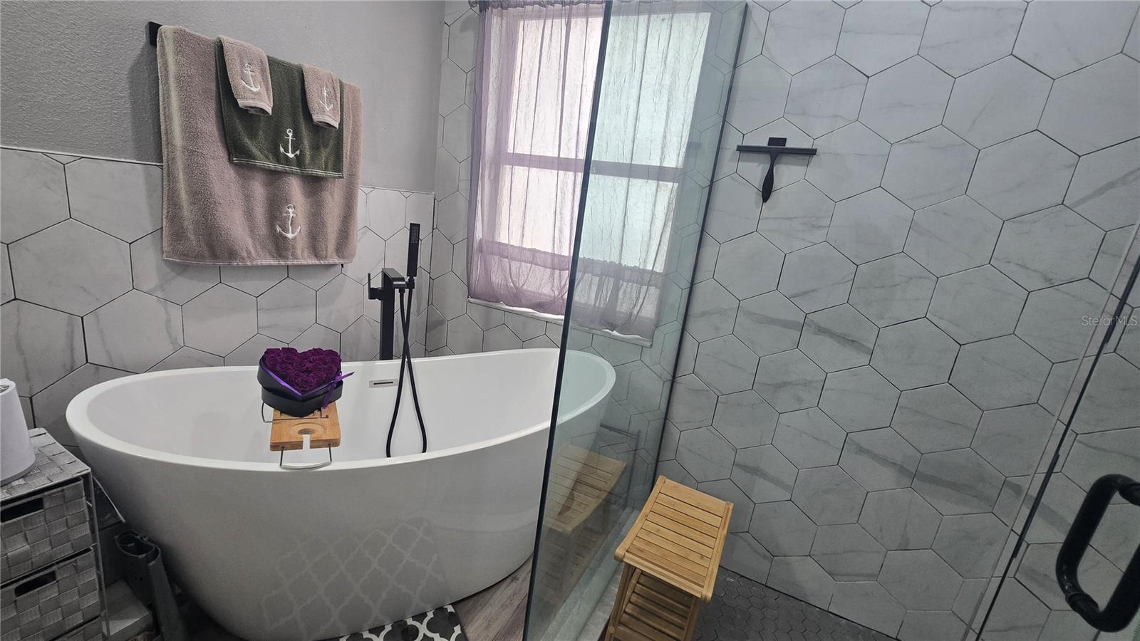 Image 13 of 24 For 3220 Abiaka Drive