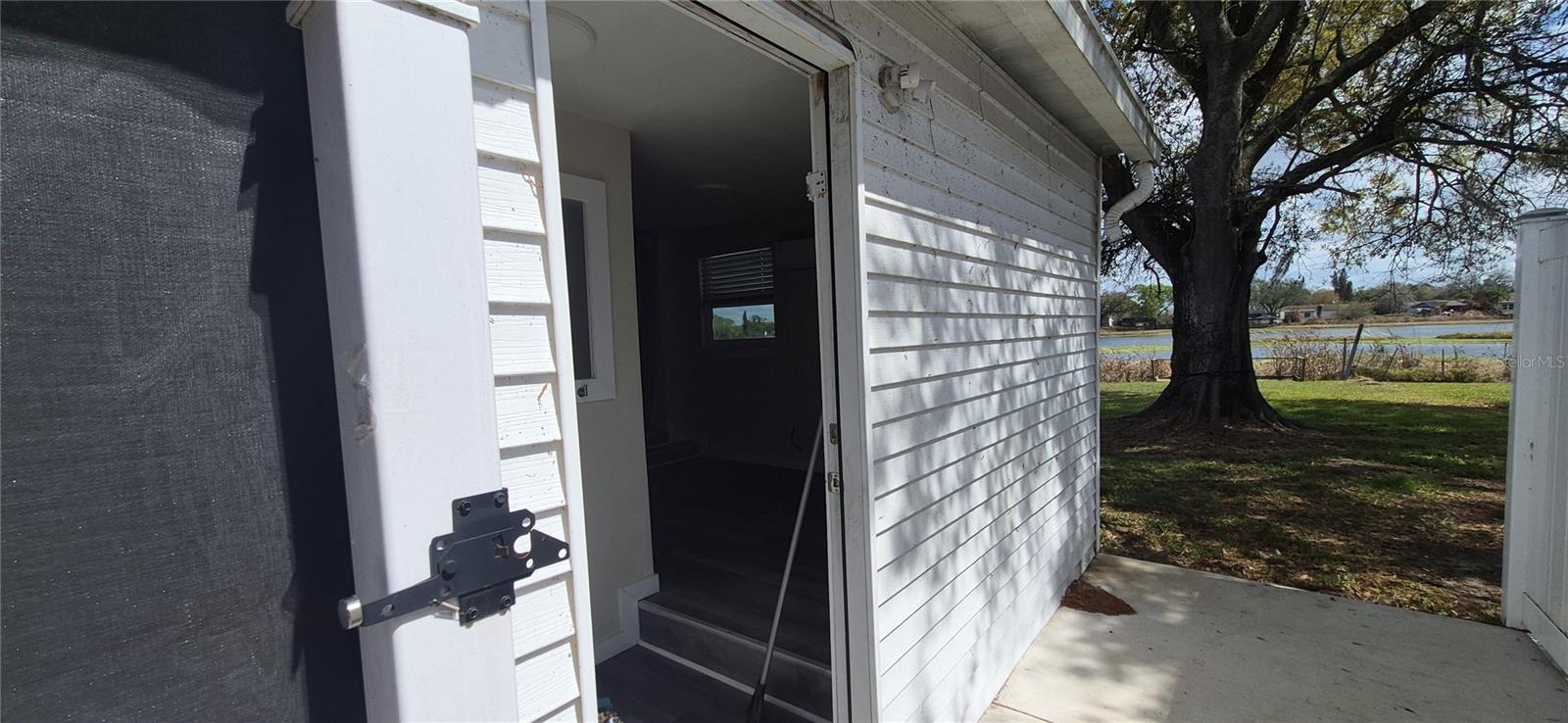 Image 21 of 28 For 1150 Country Club Lane