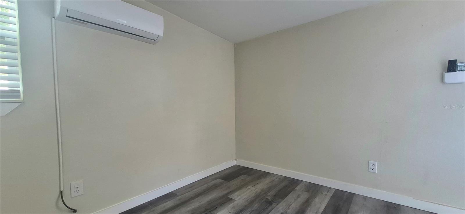 Image 24 of 28 For 1150 Country Club Lane