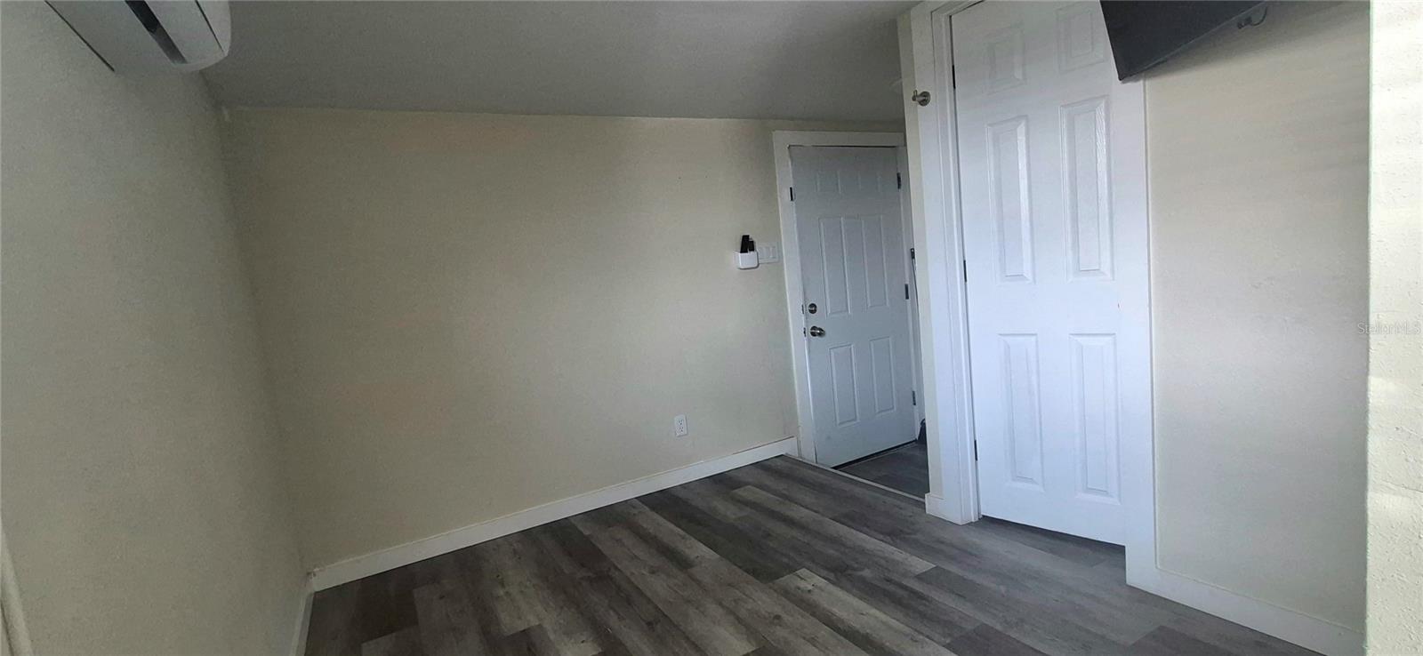 Image 25 of 28 For 1150 Country Club Lane