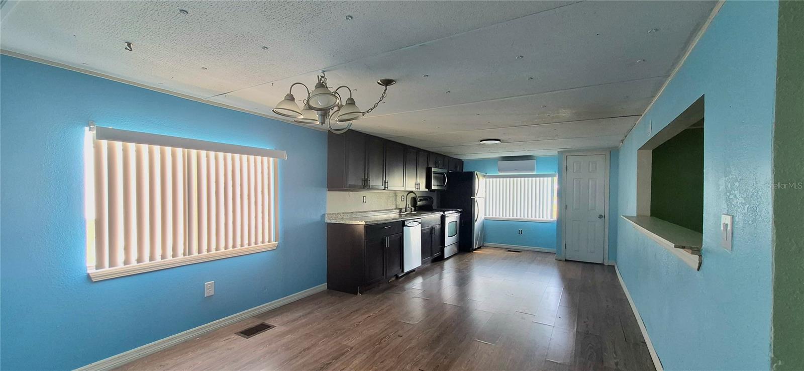 Image 9 of 28 For 1150 Country Club Lane