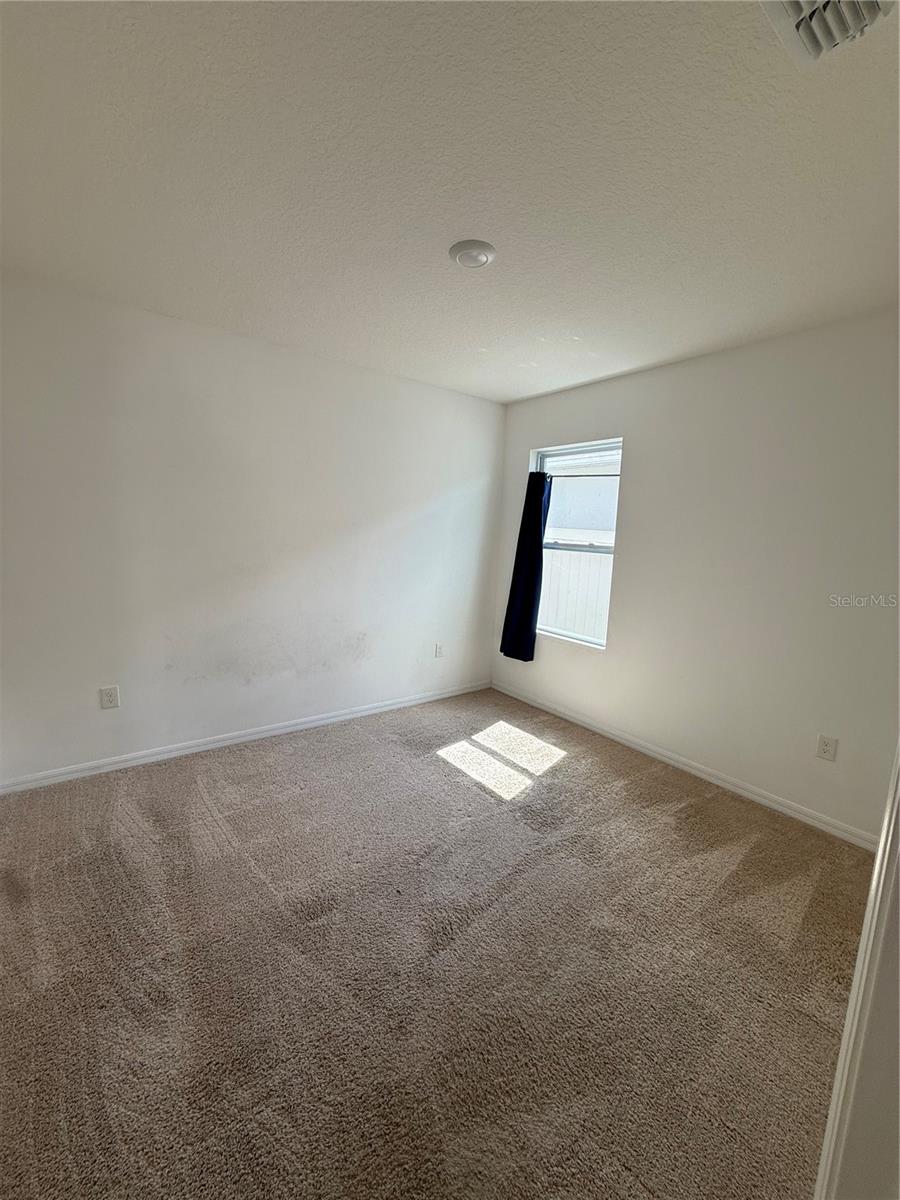 Image 4 of 12 For 1731 Setter Avenue