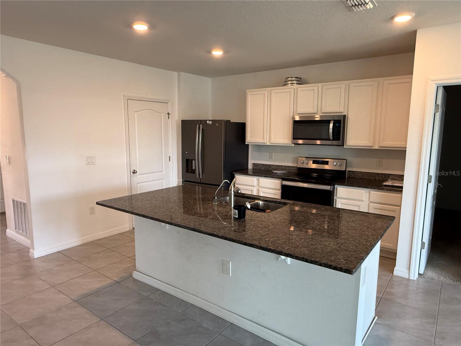 Image 7 of 12 For 1731 Setter Avenue