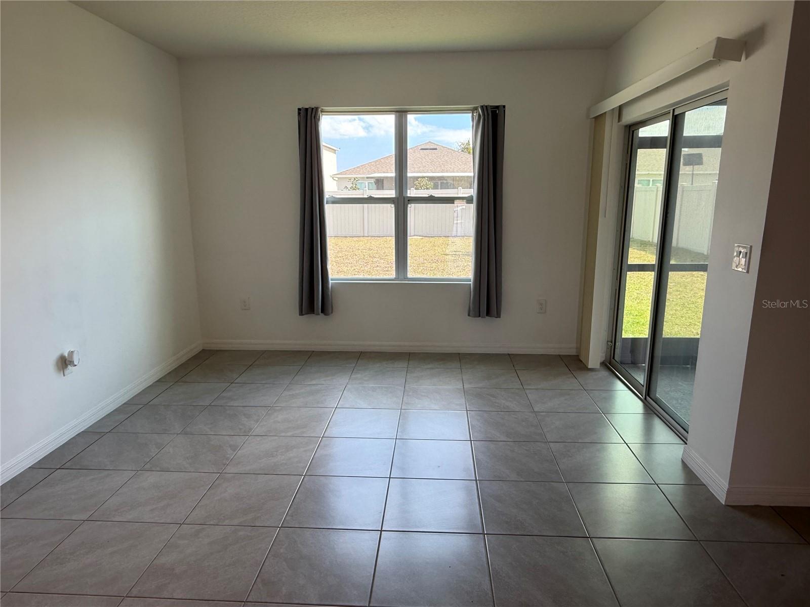 Image 8 of 12 For 1731 Setter Avenue