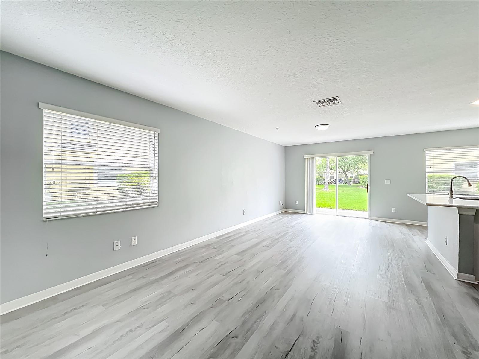 Image 32 of 58 For 13430 Southmeadow Dr  138