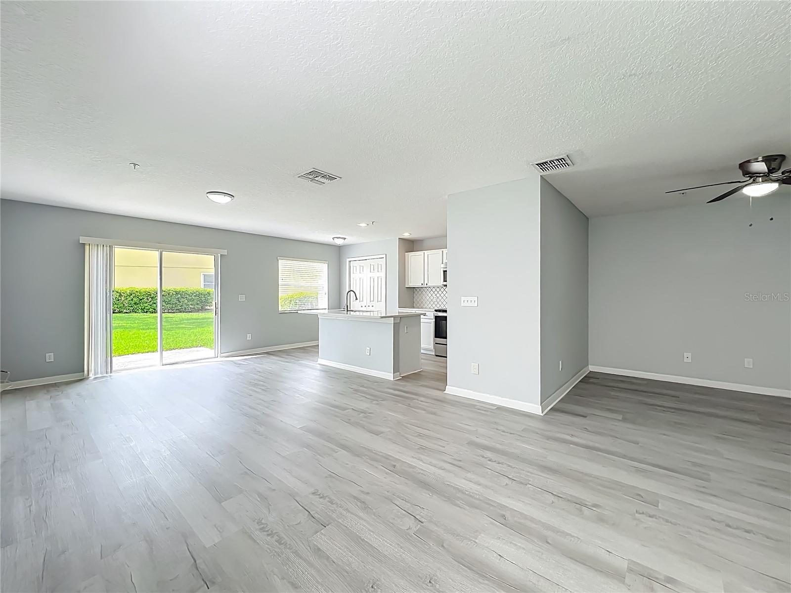 Image 33 of 58 For 13430 Southmeadow Dr  138