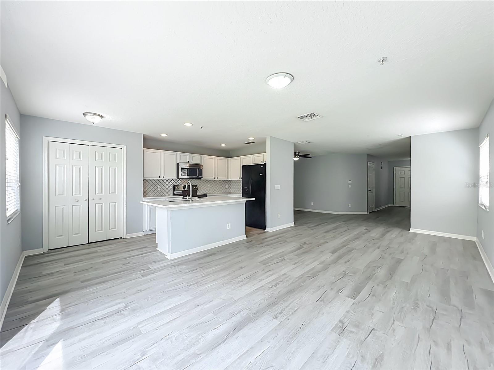 Image 35 of 58 For 13430 Southmeadow Dr  138