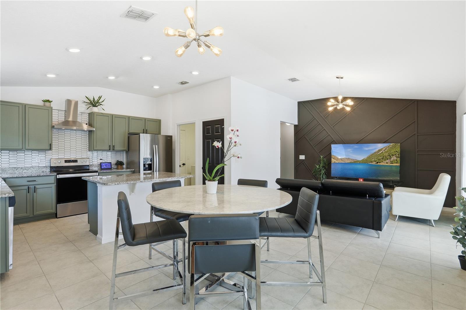 Image 8 of 39 For 3178 Eagle Hammock Circle