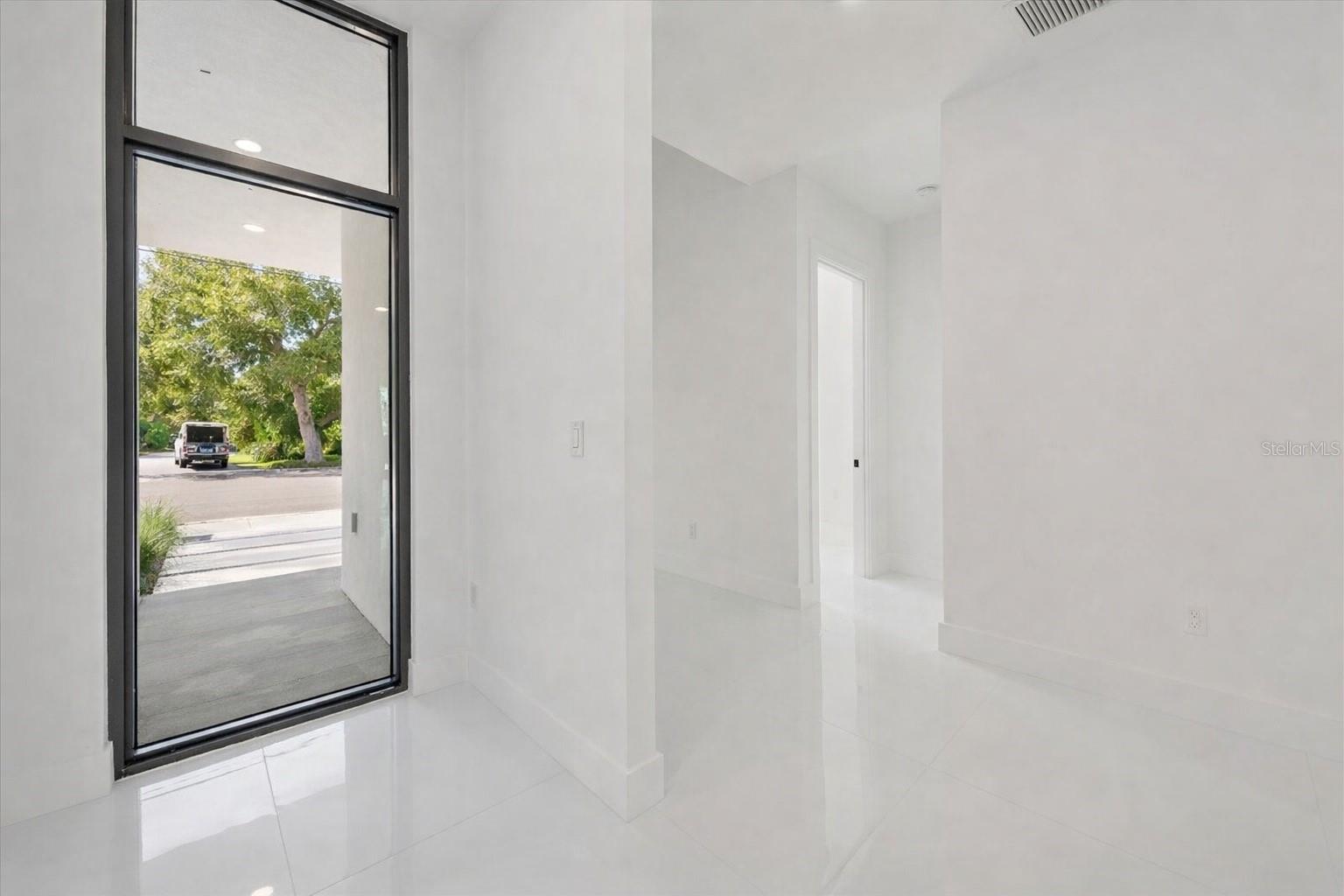 Image 16 of 19 For 2441 Webber Street