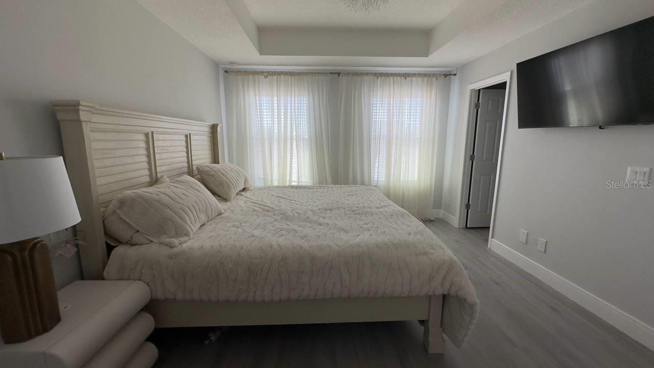 Image 17 of 23 For 8476 Iron Mountain Trail