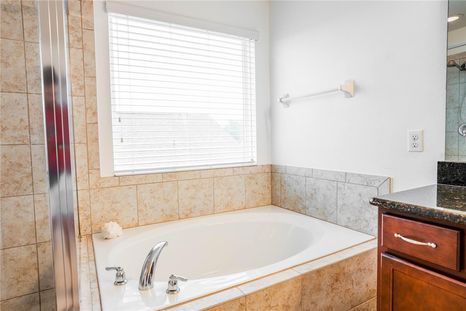 Image 12 of 23 For 2609 Waterline Street