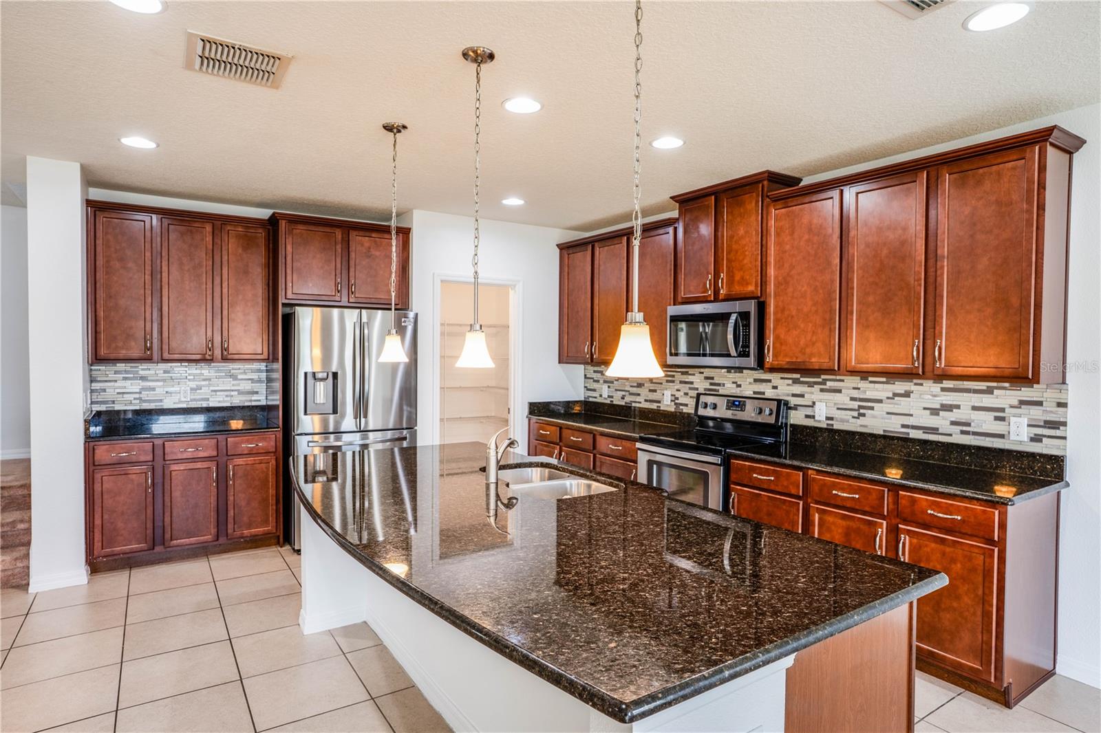 Image 6 of 23 For 2609 Waterline Street