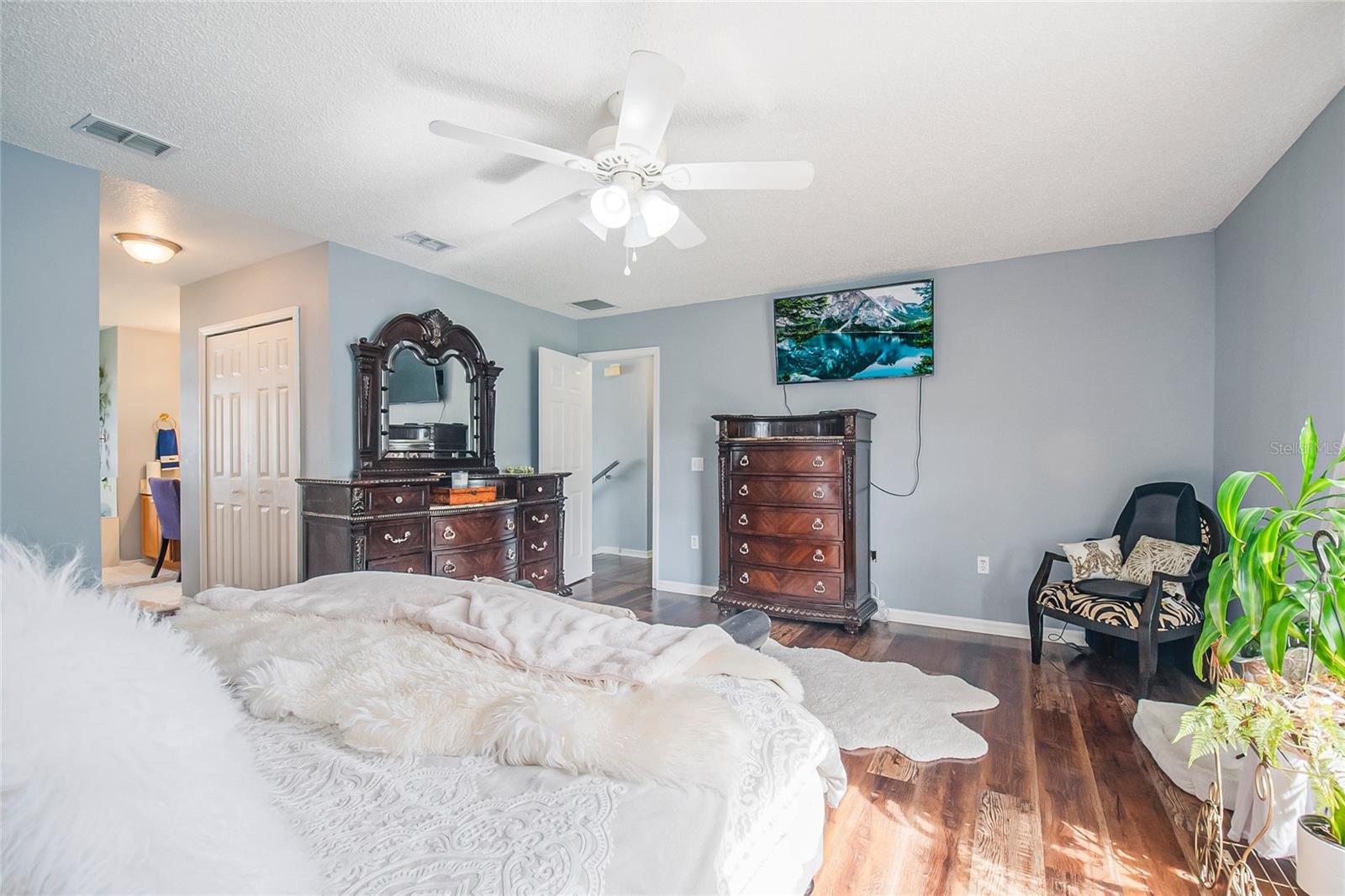 Image 49 of 78 For 554 Bristol Circle