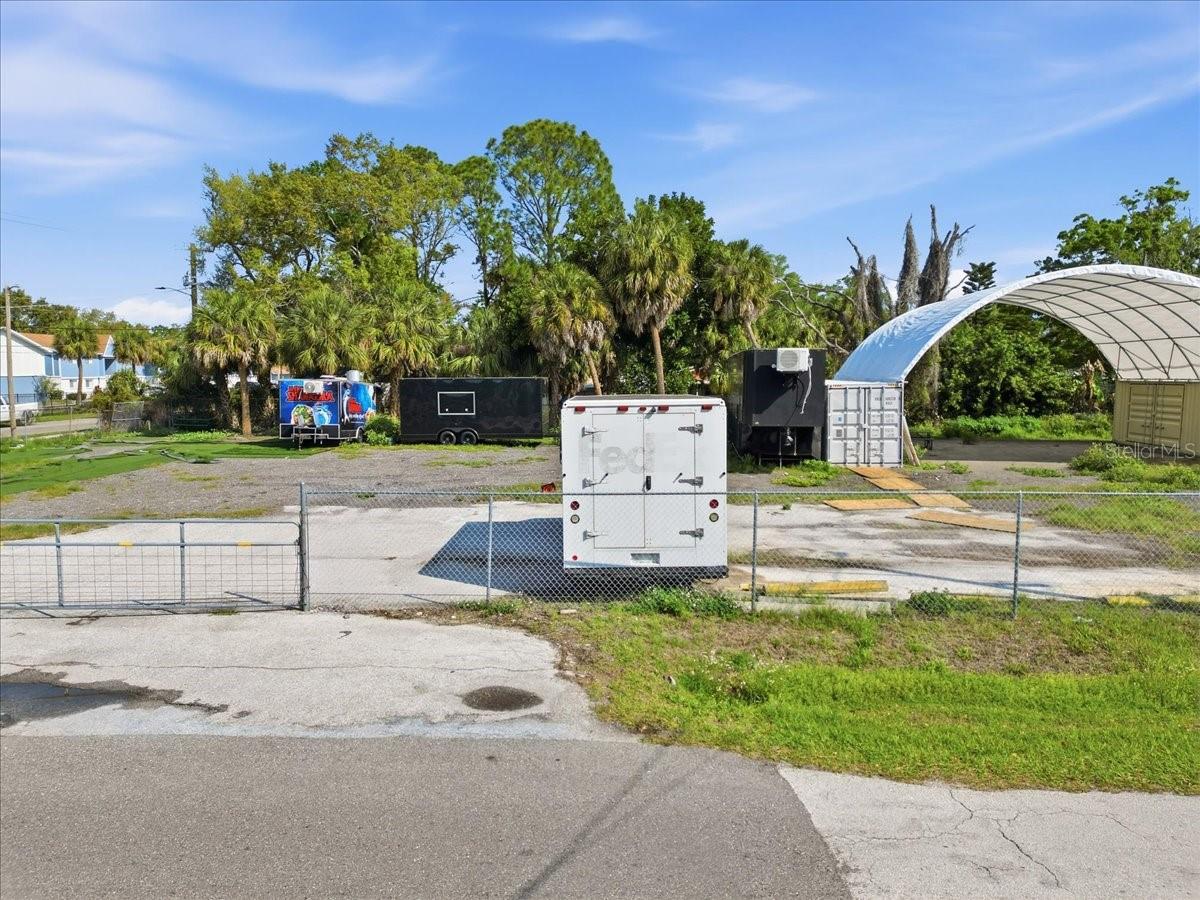 Image 7 of 13 For 7511 Winchester Drive