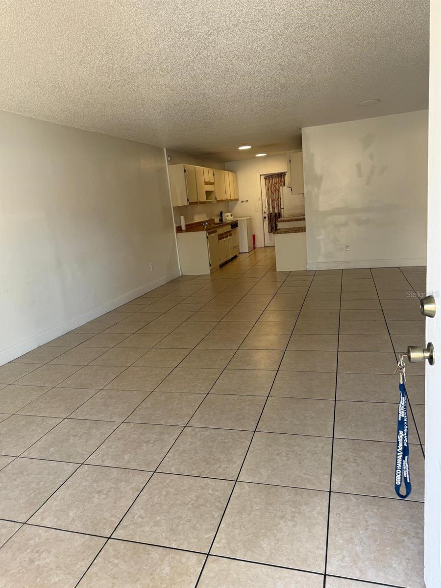 Image 6 of 8 For 500 Rosewood Lane 154