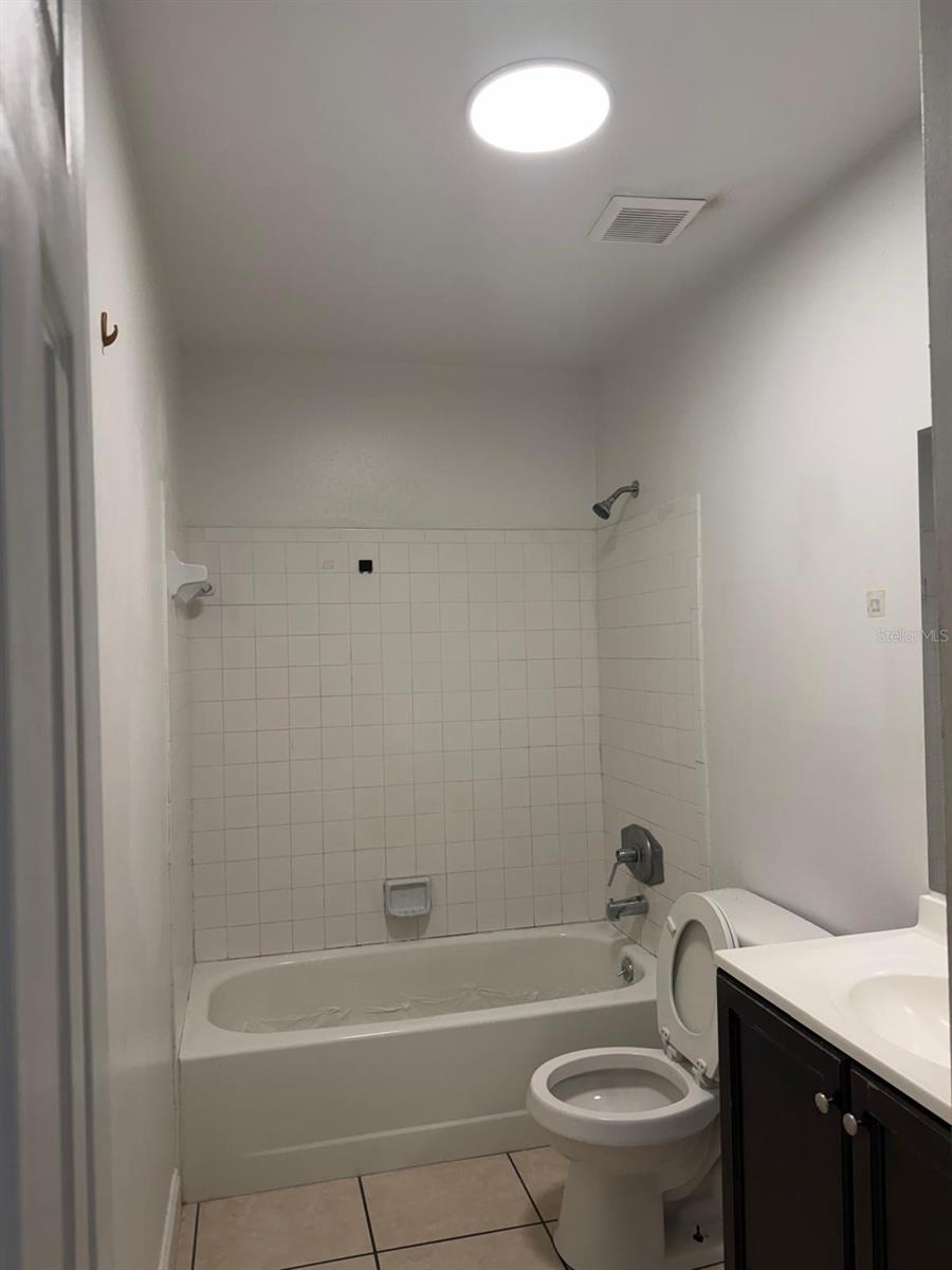 Image 8 of 8 For 500 Rosewood Lane 154