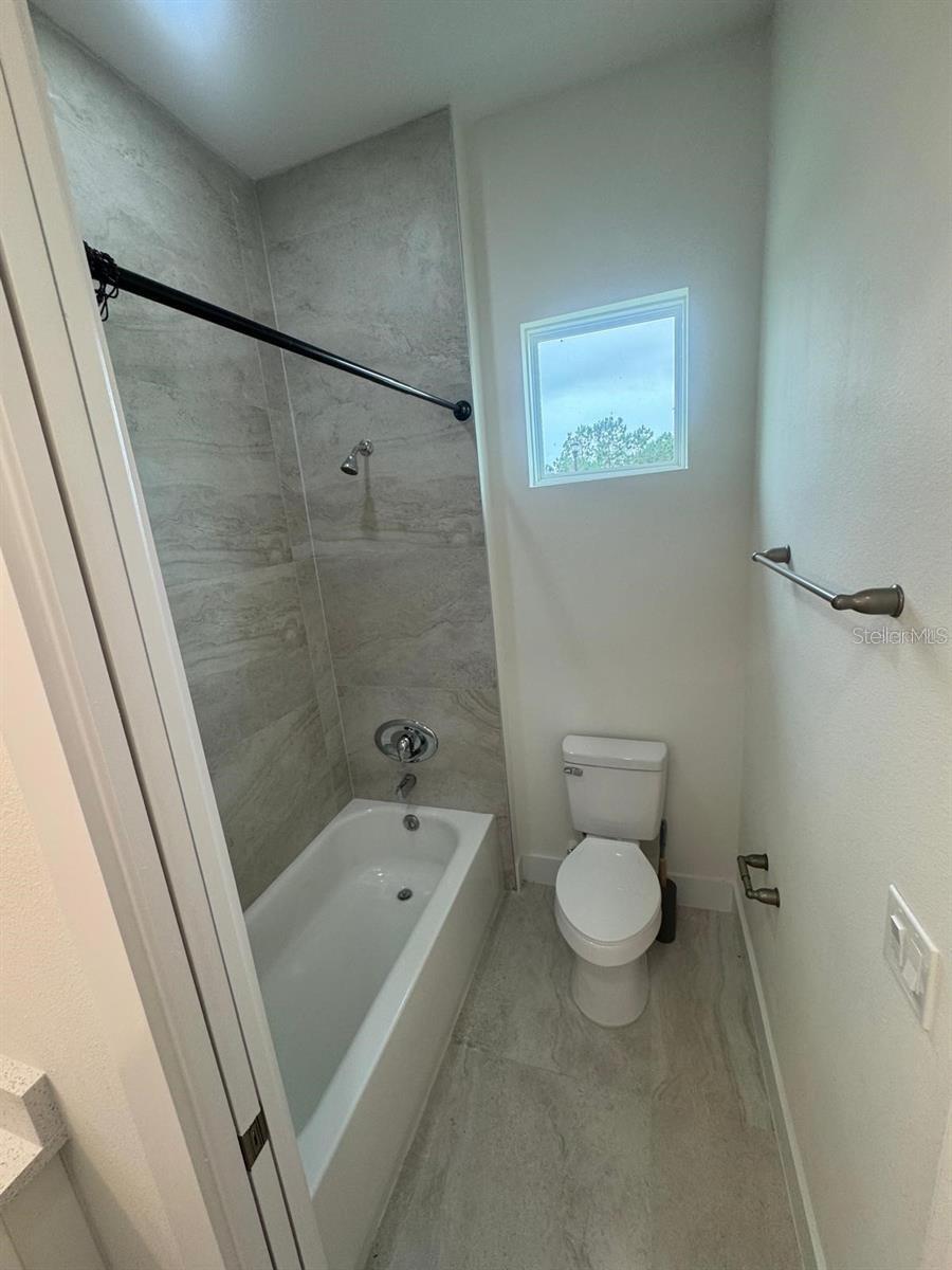 Image 15 of 20 For 267 Amaryllis Way