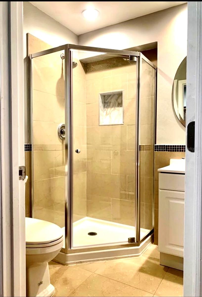 Image 4 of 13 For 947 Pinedale Avenue