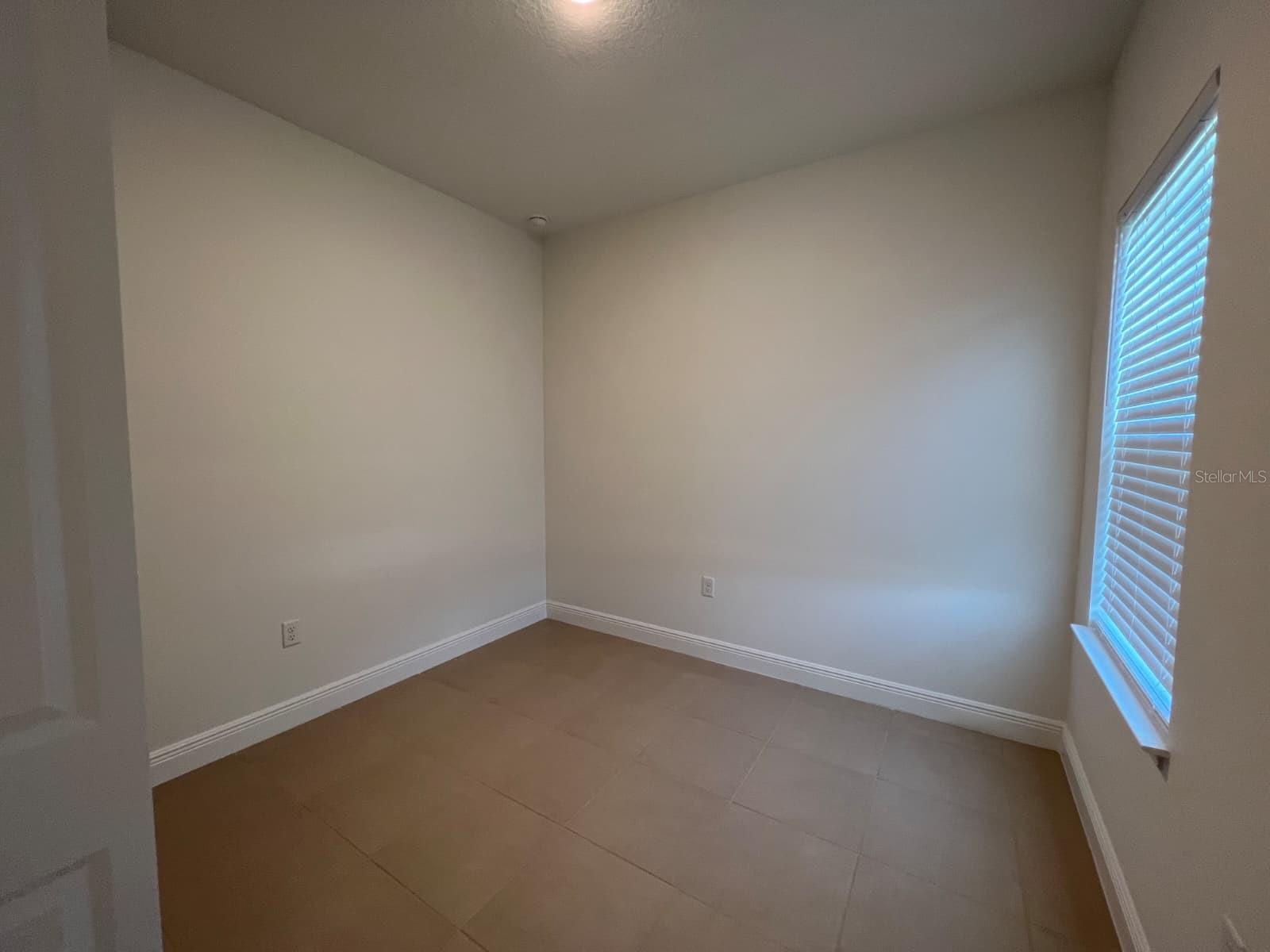 Image 14 of 73 For 750 Auburn Grove Court