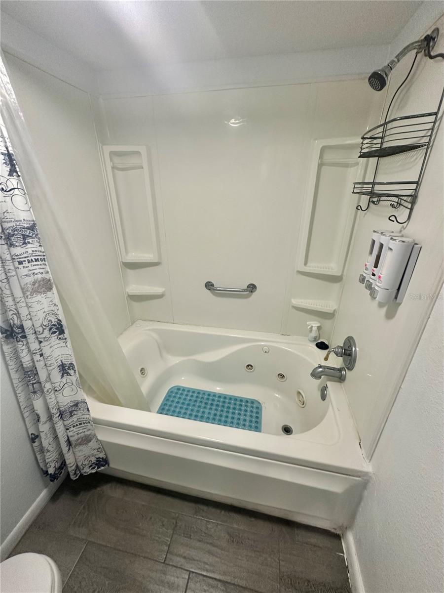 Image 16 of 71 For 6035 Sea Ranch Drive 204