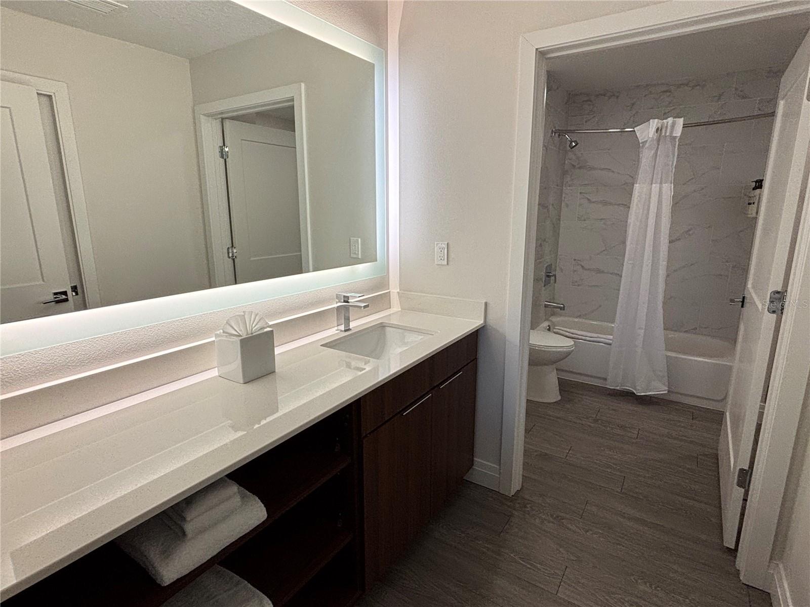 Image 16 of 40 For 14501 Grove Resort Avenue 2532