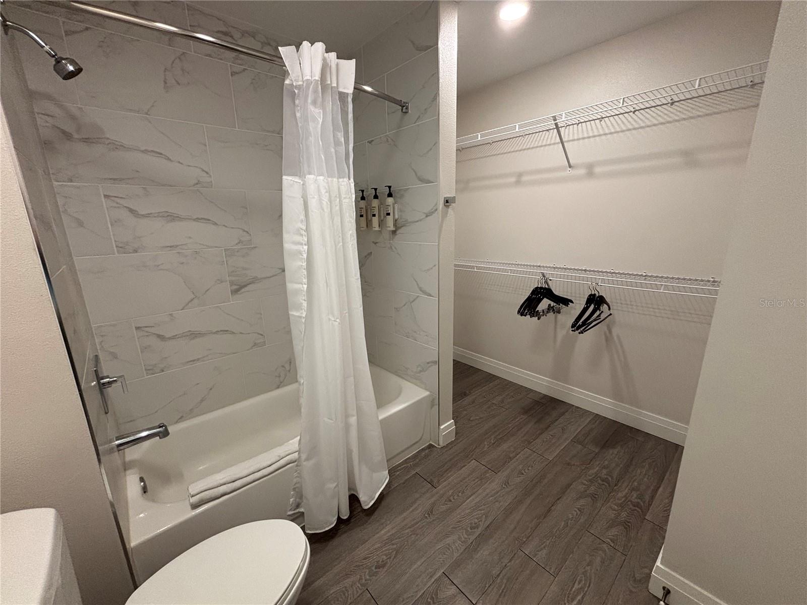 Image 17 of 40 For 14501 Grove Resort Avenue 2532