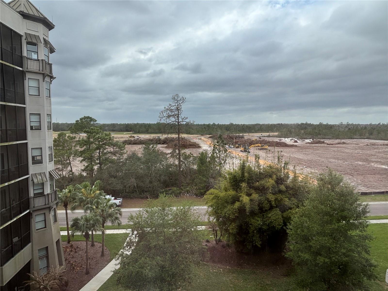 Image 18 of 40 For 14501 Grove Resort Avenue 2532