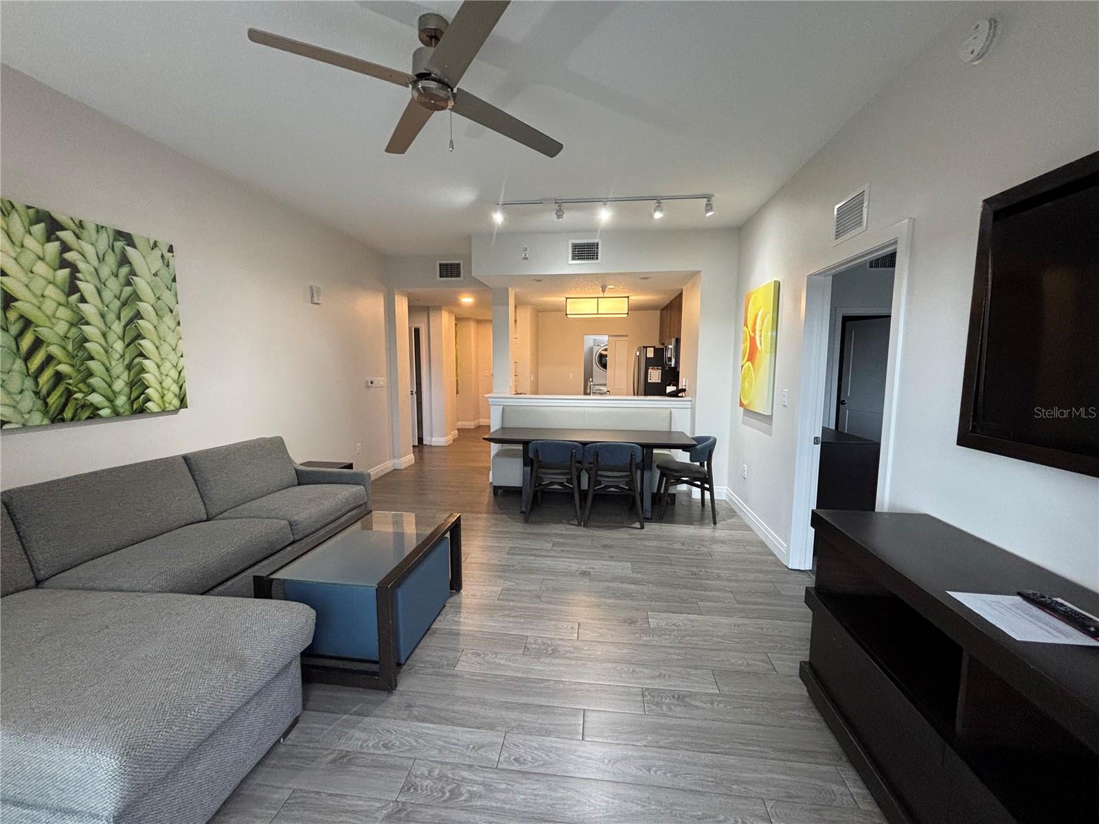 Image 8 of 40 For 14501 Grove Resort Avenue 2532