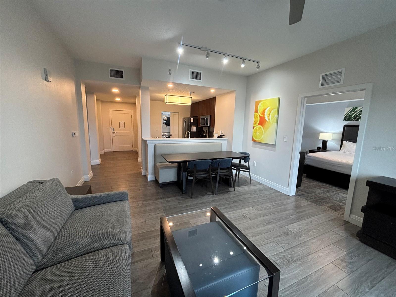 Image 9 of 40 For 14501 Grove Resort Avenue 2532