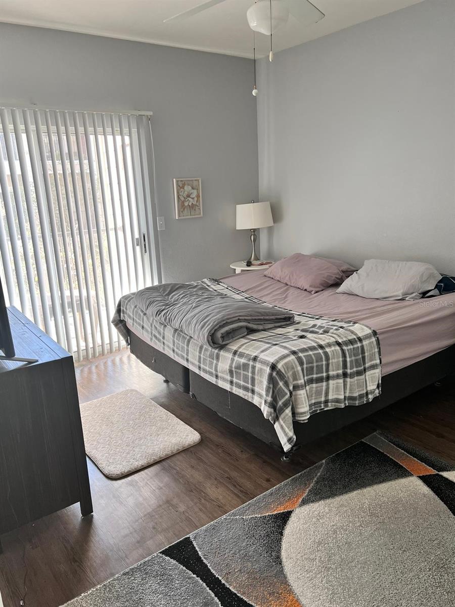 Image 10 of 20 For 2015 Erving Circle 207