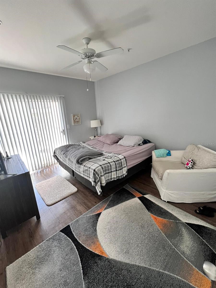 Image 12 of 20 For 2015 Erving Circle 207