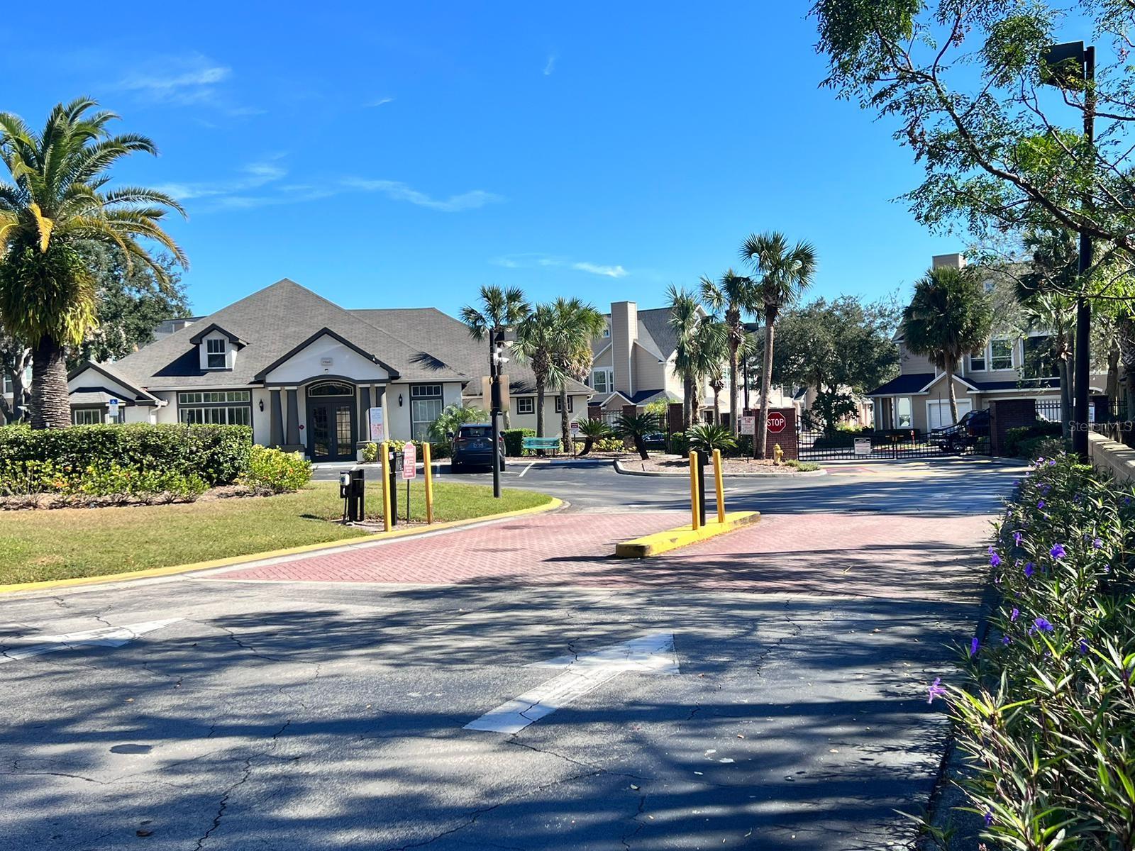 Image 3 of 20 For 2015 Erving Circle 207