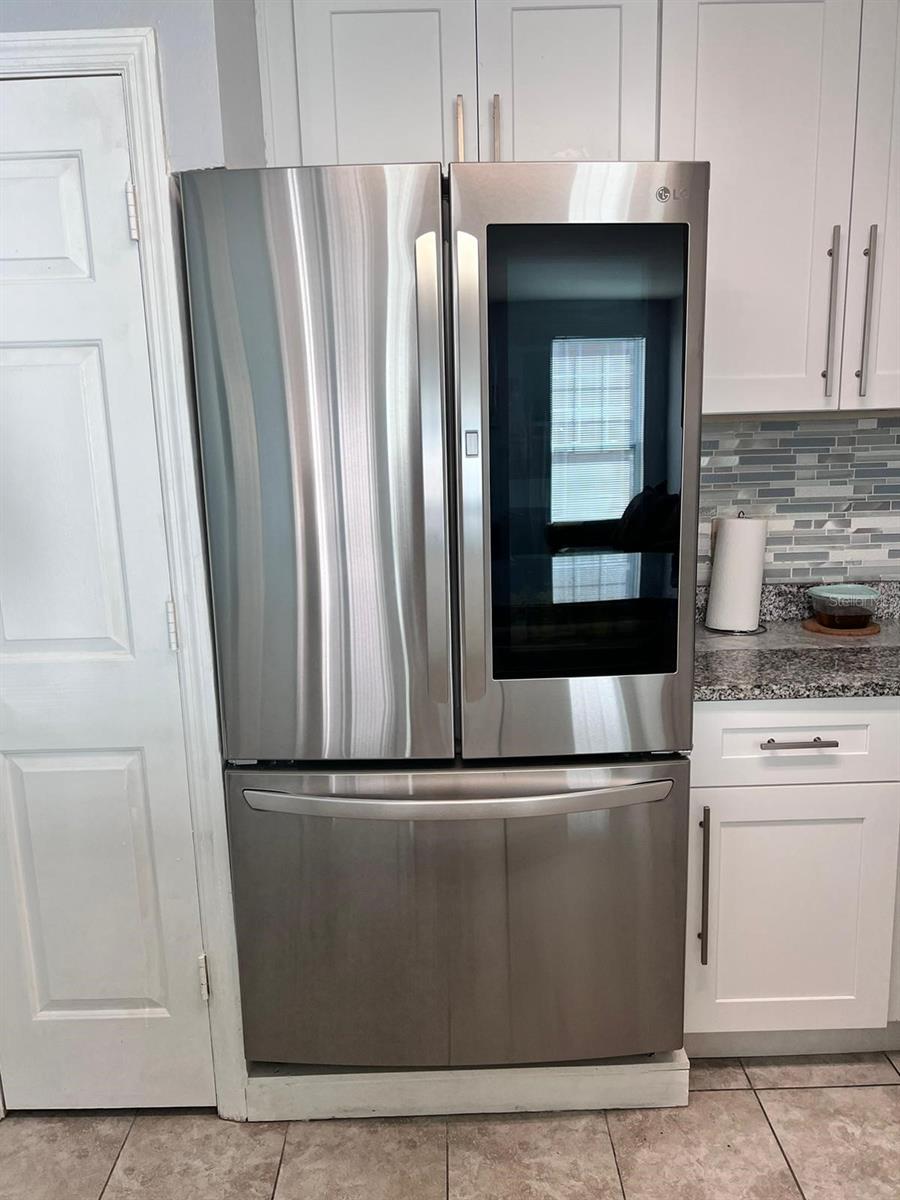 Image 8 of 20 For 2015 Erving Circle 207