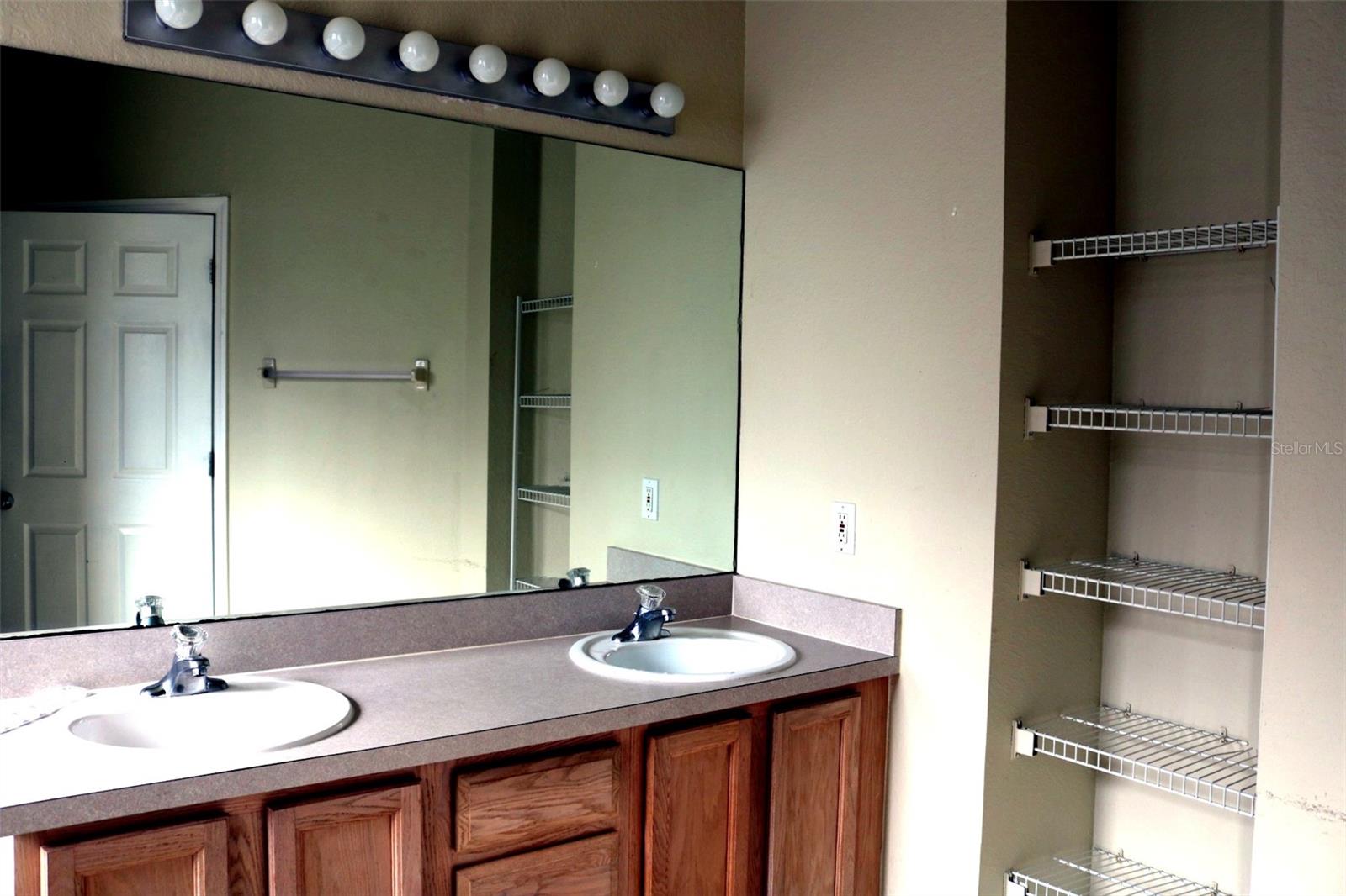 Image 12 of 18 For 1932 Magical Lane