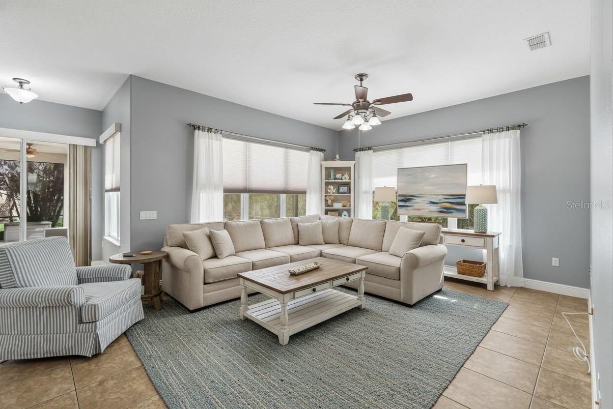 Image 12 of 70 For 112 Sevilla Court