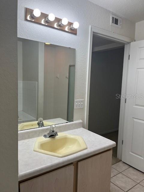 Image 23 of 28 For 13941 Fairway Island Drive 736