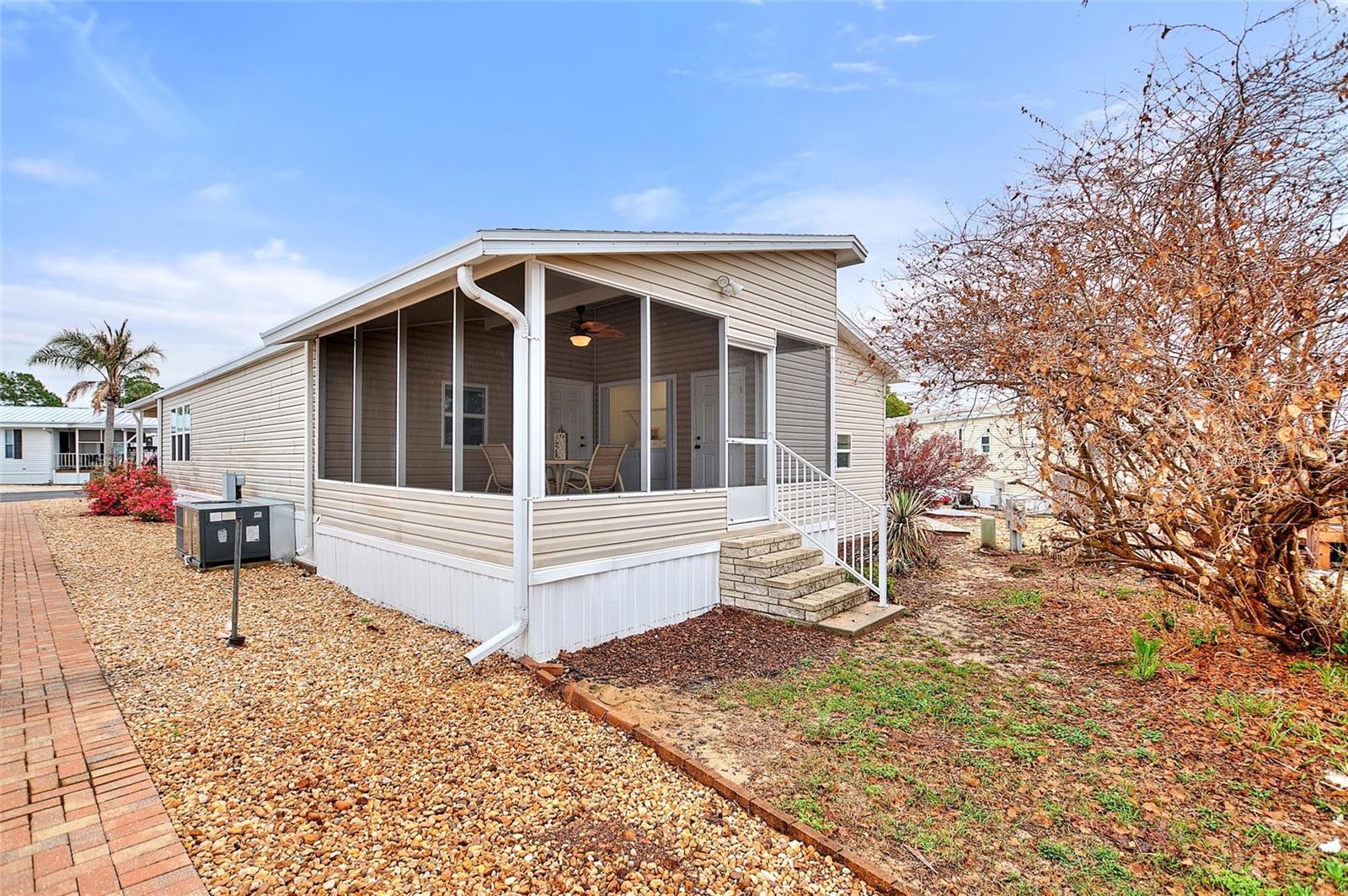 Image 29 of 47 For 160 Eagle Ct