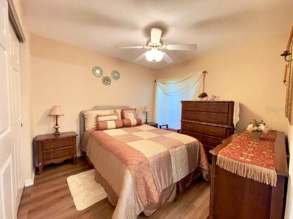 Image 25 of 44 For 6323 Silver Lakes Drive E